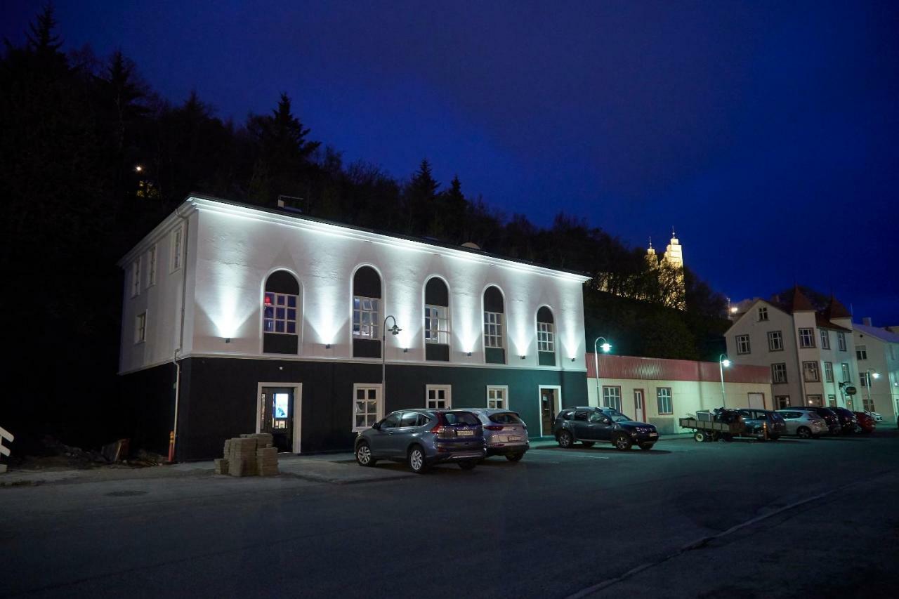 Hotel Akureyri Dynheimar ภายนอก รูปภาพ